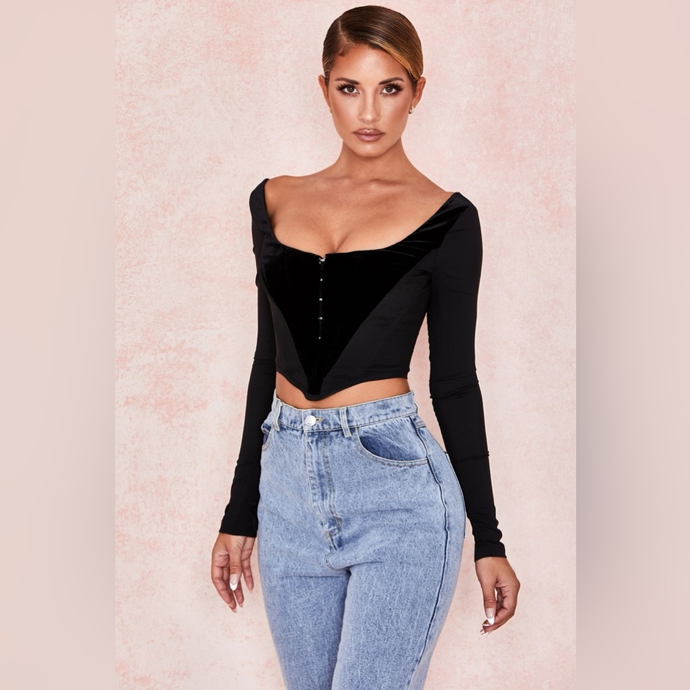 House of CB Black Velvet Crop Top - Picture 3 of 11